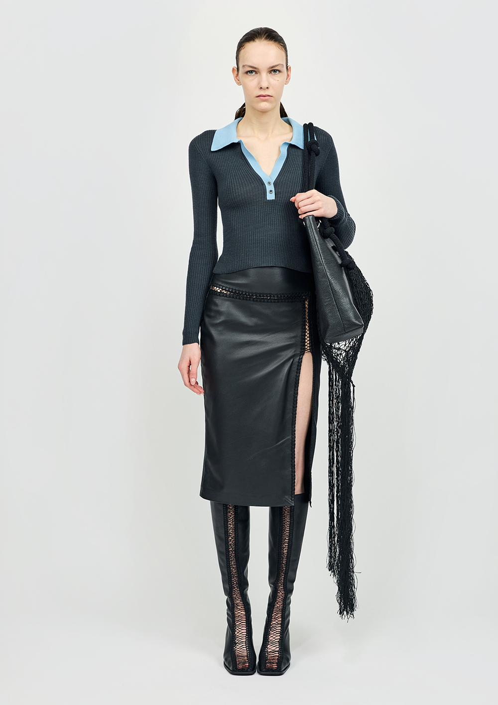 LEATHER SKIRT WITH SLIT